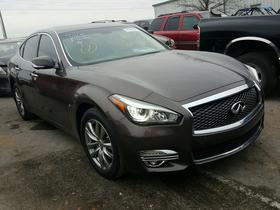 2015 Infiniti Q70
