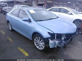 2013 Toyota Camry Hybrid