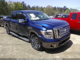 2017 Nissan Titan