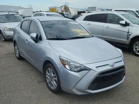 2017 Toyota Yaris