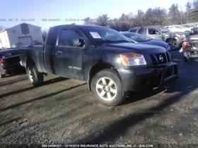 2015 Nissan Titan