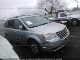 2010 Chrysler Town & Country
