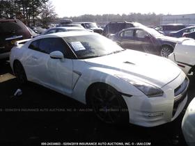 2015 Nissan GT-R