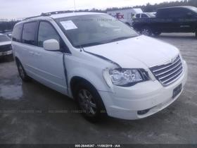 2008 Chrysler Town & Country