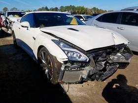 2015 Nissan GT-R