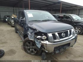 2015 Nissan Titan