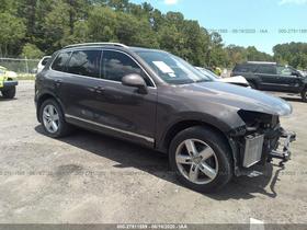 2012 Volkswagen Touareg