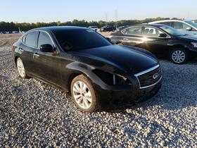 2011 Infiniti M56
