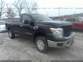 2017 Nissan Titan