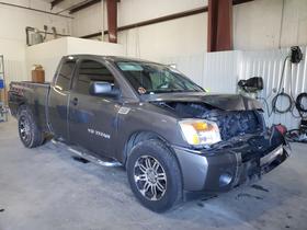 2013 Nissan Titan