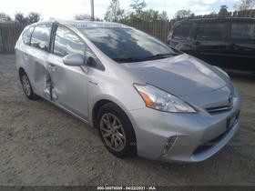 2014 Toyota Prius V