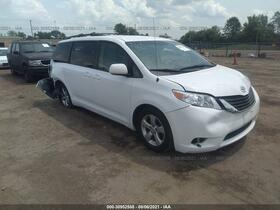 2012 Toyota Sienna