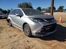 2021 Toyota Sienna