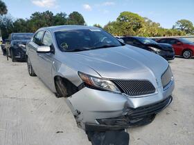 2013 Lincoln MKS