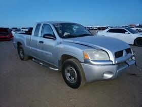 2007 Mitsubishi Raider
