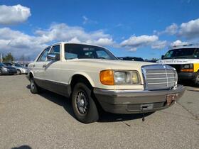 1982 Mercedes-Benz 300 Series