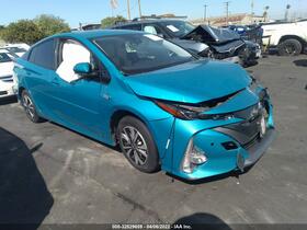 2017 Toyota Prius Plug-In