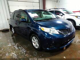 2012 Toyota Sienna