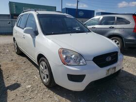 2009 Kia Rondo
