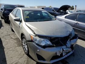 2014 Toyota Camry Hybrid