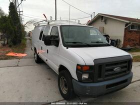 2013 Ford E-350 Super Duty