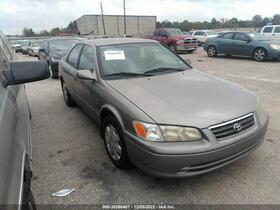 2000 Toyota Camry