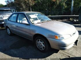 2000 Toyota Corolla