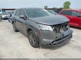 2022 Nissan Pathfinder