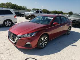 2022 Nissan Altima