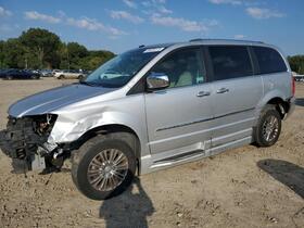 2011 Chrysler Town & Country