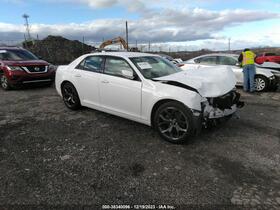 2021 Chrysler 300