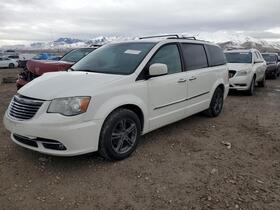 2012 Chrysler Town & Country