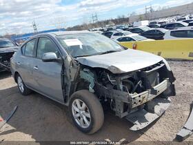 2014 Nissan Versa
