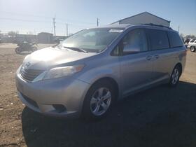 2012 Toyota Sienna