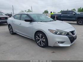 2017 Nissan Maxima