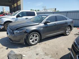 2017 Ford Taurus