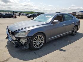 2013 Lexus LS