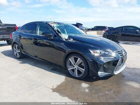 2017 Lexus IS