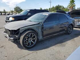 2017 Chrysler 300