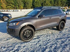 2013 Volkswagen Touareg
