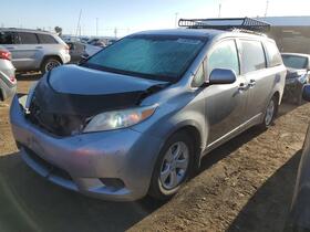 2012 Toyota Sienna