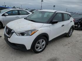 2020 Nissan Kicks