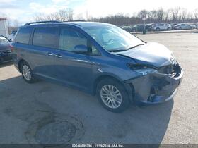 2015 Toyota Sienna