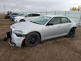 2019 Chrysler 300
