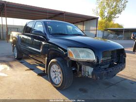 2006 Mitsubishi Raider