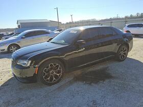 2018 Chrysler 300