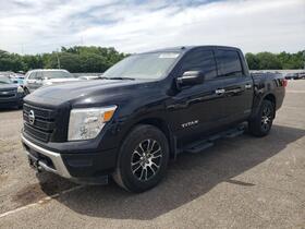 2021 Nissan Titan