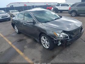 2014 Nissan Maxima