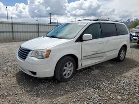 2010 Chrysler Town & Country