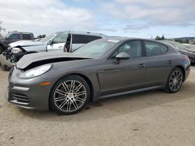 2015 Porsche Panamera